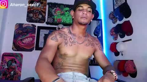 Snapshot of aharon_sexo1 chatting on 13, 1, 2025 Aharon  Zamora online show from 13, 1, 2025