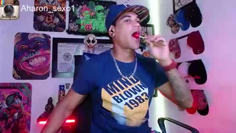 Snapshot of aharon_sexo1 chatting on 20, 1, 2025 Aharon  Zamora online show from 20, 1, 2025