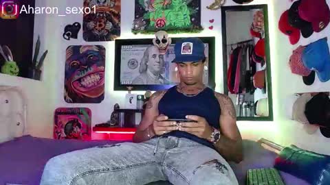 Snapshot of aharon_sexo1 chatting on 5, 3, 2025 Aharon  Zamora online show from 5, 3, 2025