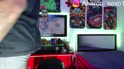Snapshot of aharon_sexo1 chatting on 9, 3, 2025 Aharon  Zamora online show from 9, 3, 2025