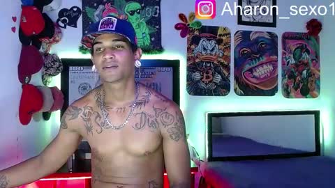 Snapshot of aharon_sexo1 chatting on 11, 3, 2025 Aharon  Zamora online show from 11, 3, 2025