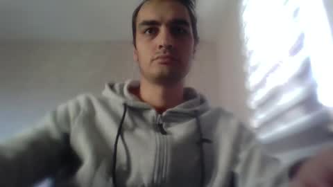 Snapshot of ahbehbi12 chatting on 3, 11, 2025 ahbehbi12 online show from 3, 11, 2025
