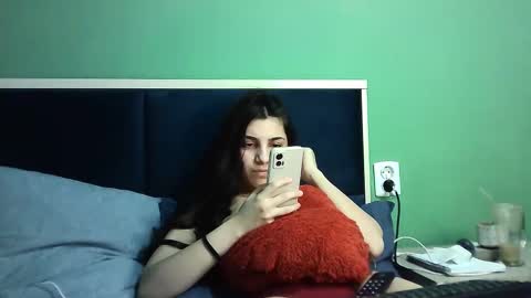 Snapshot of ahotkitty18 chatting on 10, 1, 2025 Selena online show from 10, 1, 2025