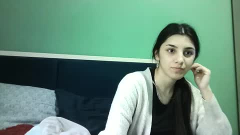 Snapshot of ahotkitty18 chatting on 15, 2, 2025 Selena online show from 15, 2, 2025
