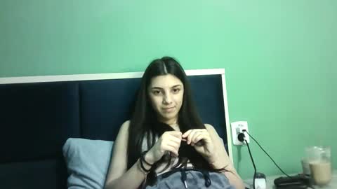 Snapshot of ahotkitty18 chatting on 1, 3, 2025 Selena online show from 1, 3, 2025
