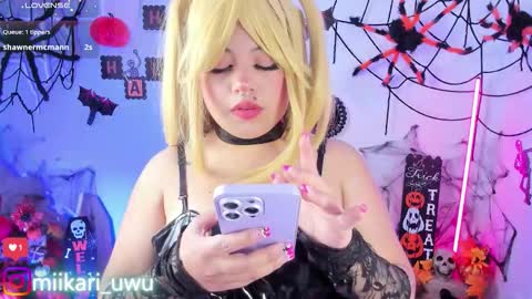 Snapshot of ahri_elderwood chatting on 25, 10, 2025 Ahri help me get to 100  online show from 25, 10, 2025