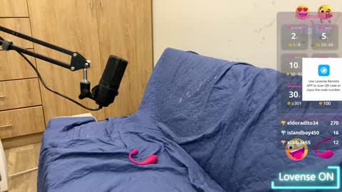 AHSLEY online show from 23, 1, 2025