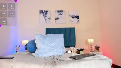 Snapshot of ahvi_ebony chatting on 14, 12, 2024 Ahvi Ebony online show from 14, 12, 2024