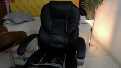 Snapshot of aidan_twink chatting on 24, 1, 2025 AIDAN online show from 24, 1, 2025