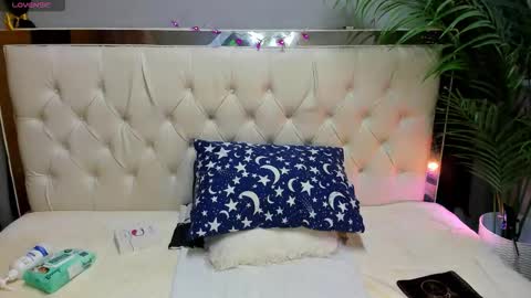 Snapshot of aidan_twink chatting on 30, 10, 2025 AIDAN online show from 30, 10, 2025