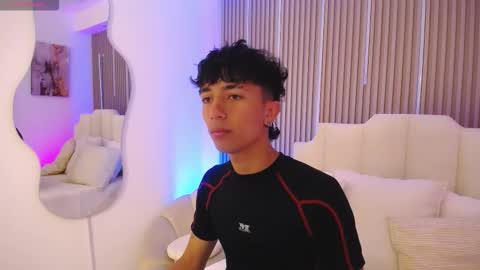 Aiden online show from 25, 3, 2026