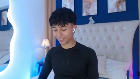 Aiden online show from 10, 4, 2026