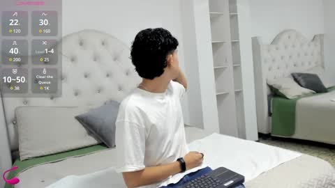 Aiden  online show from 3, 2, 2025