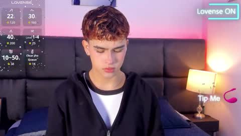 Aiden  online show from 21, 10, 2025