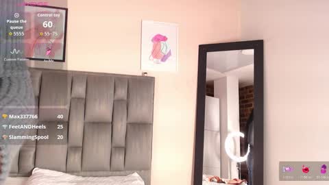 Snapshot of aiilynn_1 chatting on 1, 12, 2025 Ailyn online show from 1, 12, 2025