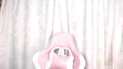 Snapshot of aiilynn_1 chatting on 14, 5, 2026 Ailyn online show from 14, 5, 2026