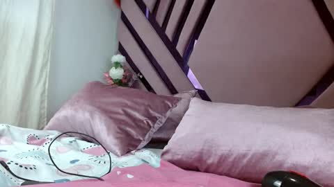 aiilynsmiith online show from 3, 10, 2025