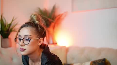  Aileen  online show from 4, 10, 2025