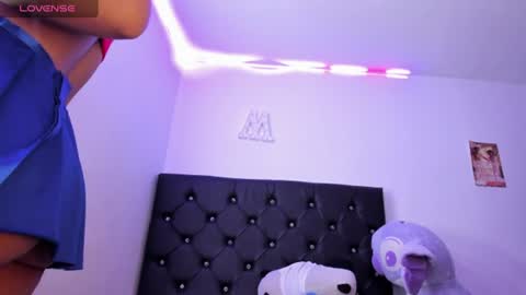 Snapshot of ailen_aria chatting on 18, 6, 2026 ailen and aria online show from 18, 6, 2026