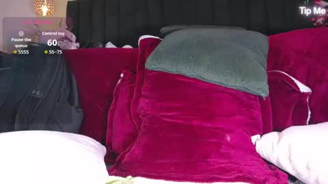 Snapshot of ailyn_rouss chatting on 6, 11, 2025 Ailyn rouss online show from 6, 11, 2025