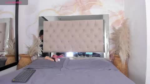 Ainaah  online show from 26, 9, 2025