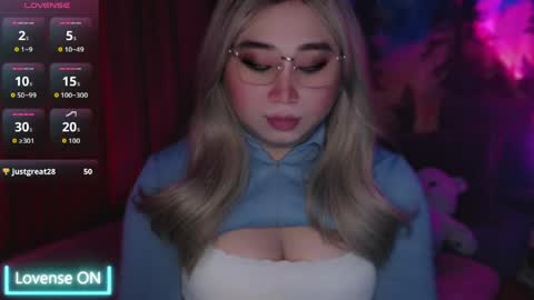Snapshot of airisredfield_ chatting on 15, 5, 2026 Goddess Airis online show from 15, 5, 2026