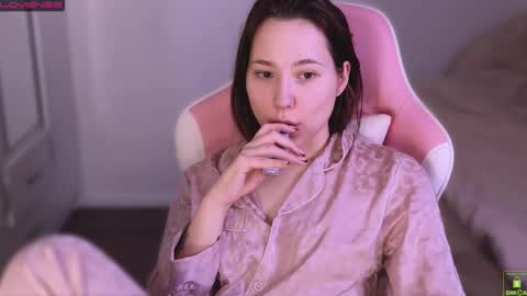 Snapshot of airyhill chatting on 15, 12, 2025 airyhill online show from 15, 12, 2025