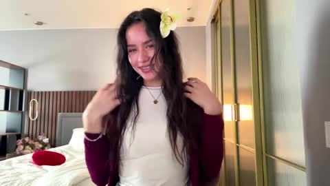 Snapshot of aisha_eilish chatting on 13, 4, 2026 Aisha online show from 13, 4, 2026