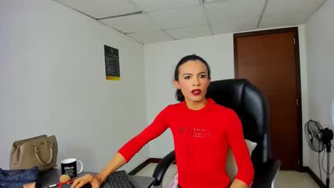 Aisha online show from 25, 2, 2026