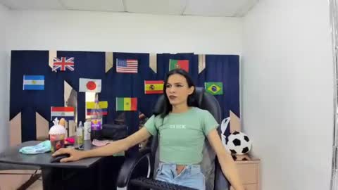 Aisha online show from 5, 7, 2026