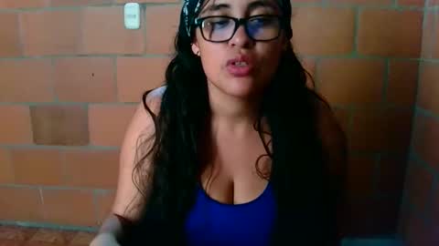 aisha koswell3 online show from 22, 12, 2025