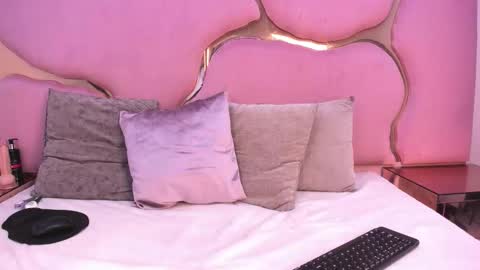 Aisha online show from 5, 2, 2026