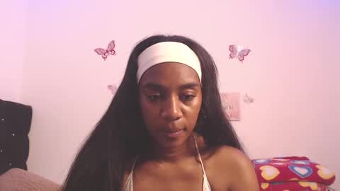 Snapshot of aishaowens chatting on 3, 12, 2025 Aisha online show from 3, 12, 2025