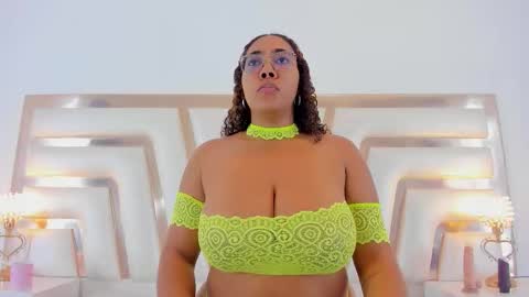 Aisha Rodgers online show from 24, 11, 2025