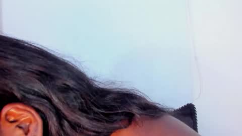 aishazaa online show from 9, 11, 2025