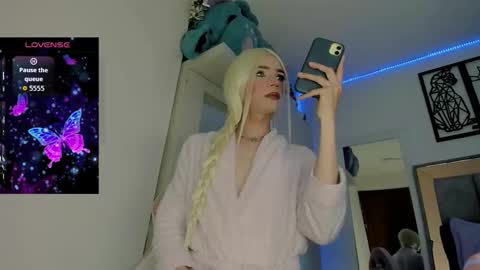 aiunii online show from 15, 12, 2025