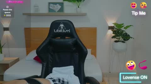 Snapshot of aixa_15 chatting on 19, 2, 2025 Aixa Burgos online show from 19, 2, 2025