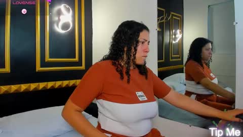 Snapshot of aixa_15 chatting on 11, 11, 2025 Aixa Burgos online show from 11, 11, 2025