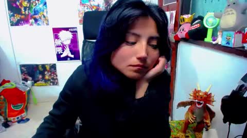 Akai Kraz  online show from 3, 12, 2024