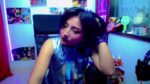 Akai Kraz  online show from 11, 12, 2024