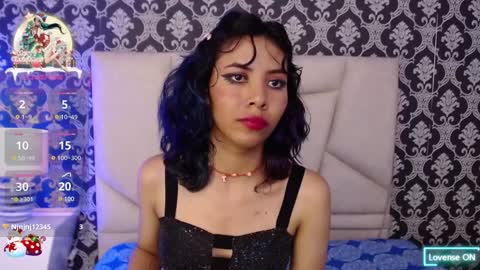 A K A N E  U W U online show from 31, 12, 2024