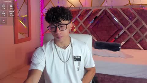 akazaboy online show from 7, 1, 2025