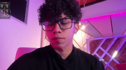 akazaboy online show from 16, 4, 2026