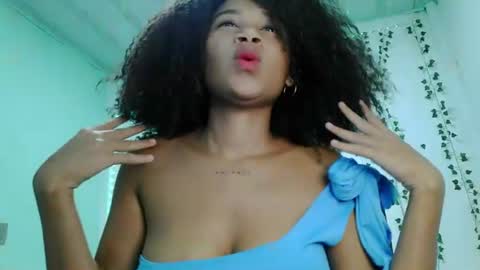 akemy_saunderz online show from 18, 7, 2026