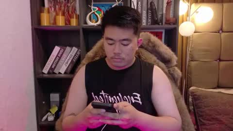 Snapshot of akihiro_morningstar chatting on 14, 12, 2025 Dave online show from 14, 12, 2025