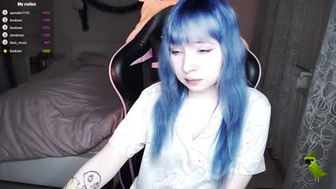 akirahartyx online show from 25, 12, 2024