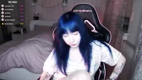 akirahartyx online show from 26, 10, 2025