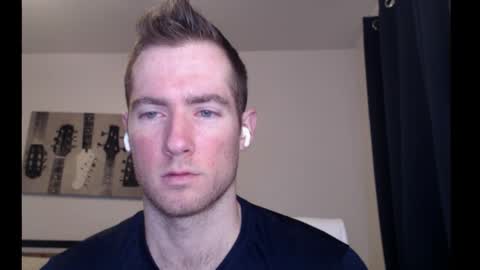 Snapshot of al3xzanderth3gr3at chatting on 21, 10, 2025 Alex online show from 21, 10, 2025