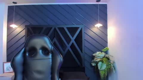 ALAHIA online show from 12, 9, 2025