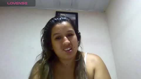 Snapshot of alahia_fox chatting on 26, 2, 2025 alahia online show from 26, 2, 2025
